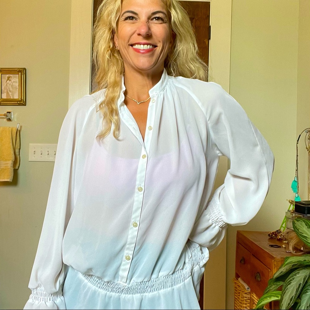 Chaus White Button Down “Puffy” Shirt